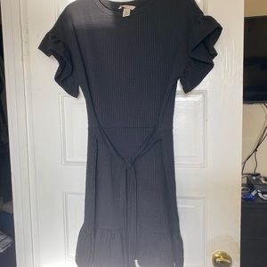 NEW Black dress with puffy sleeves